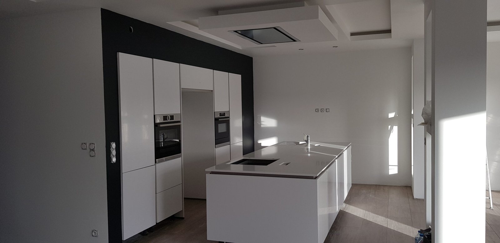 alt="Entreprise de rénovation"